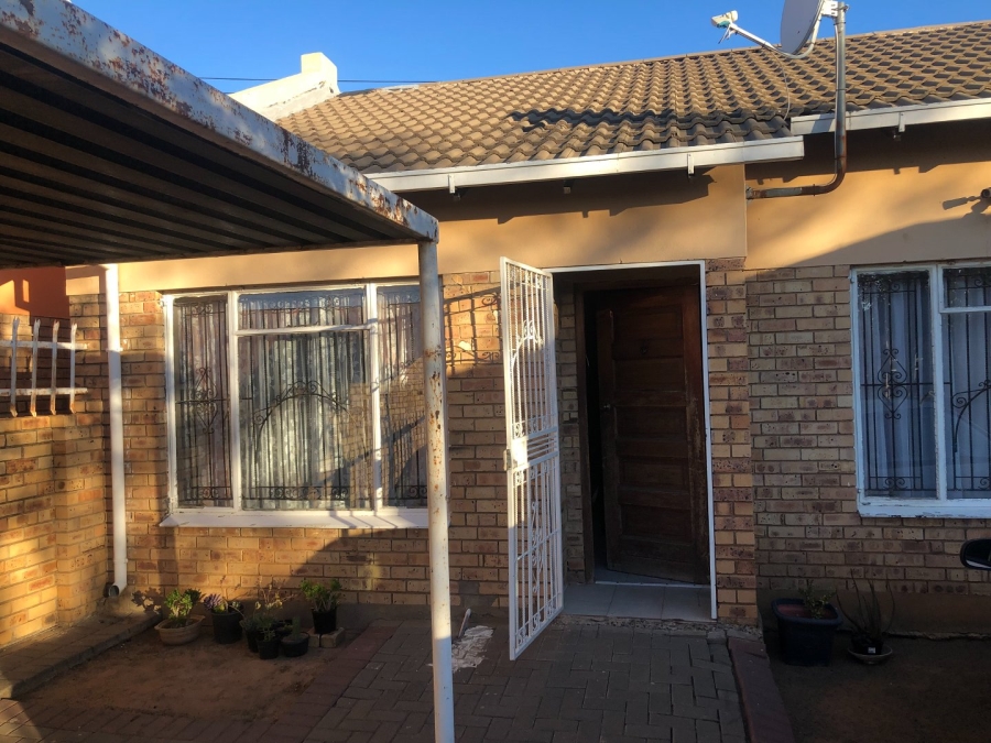 2 Bedroom Property for Sale in Bloemside Free State